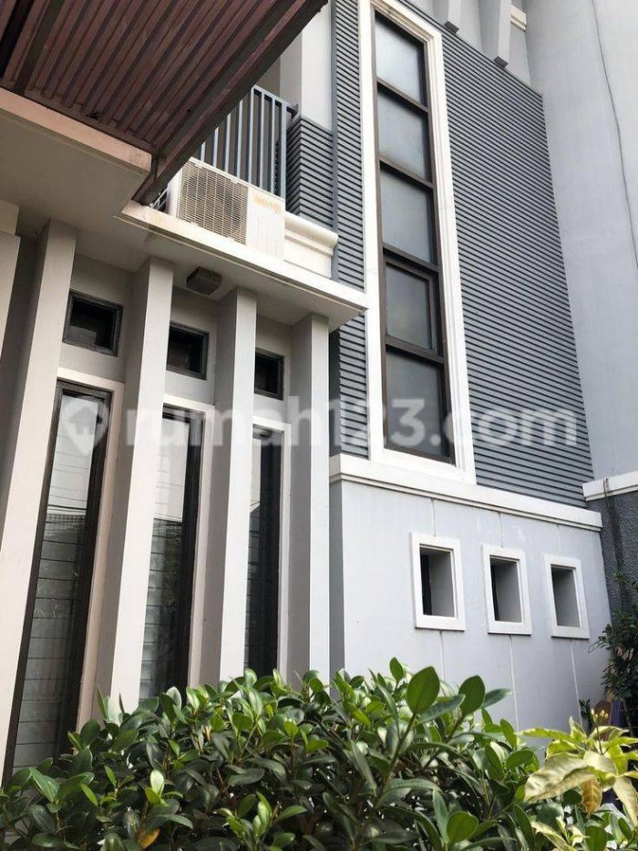 Rumah Disewakan di Lebak Lestari Lebak Bulus Cilandak Jakarta Selatan